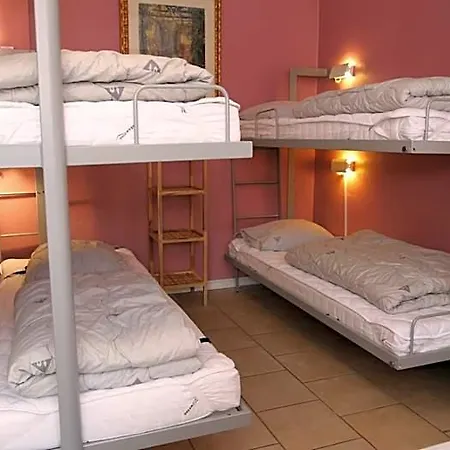 אכסניה Danhostel Vollerup *