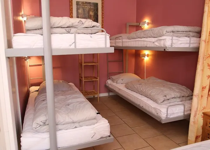 Danhostel Vollerup Albergue *